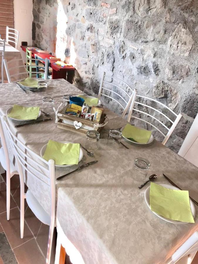 Agriturismo Podere Casano Радикофани Экстерьер фото