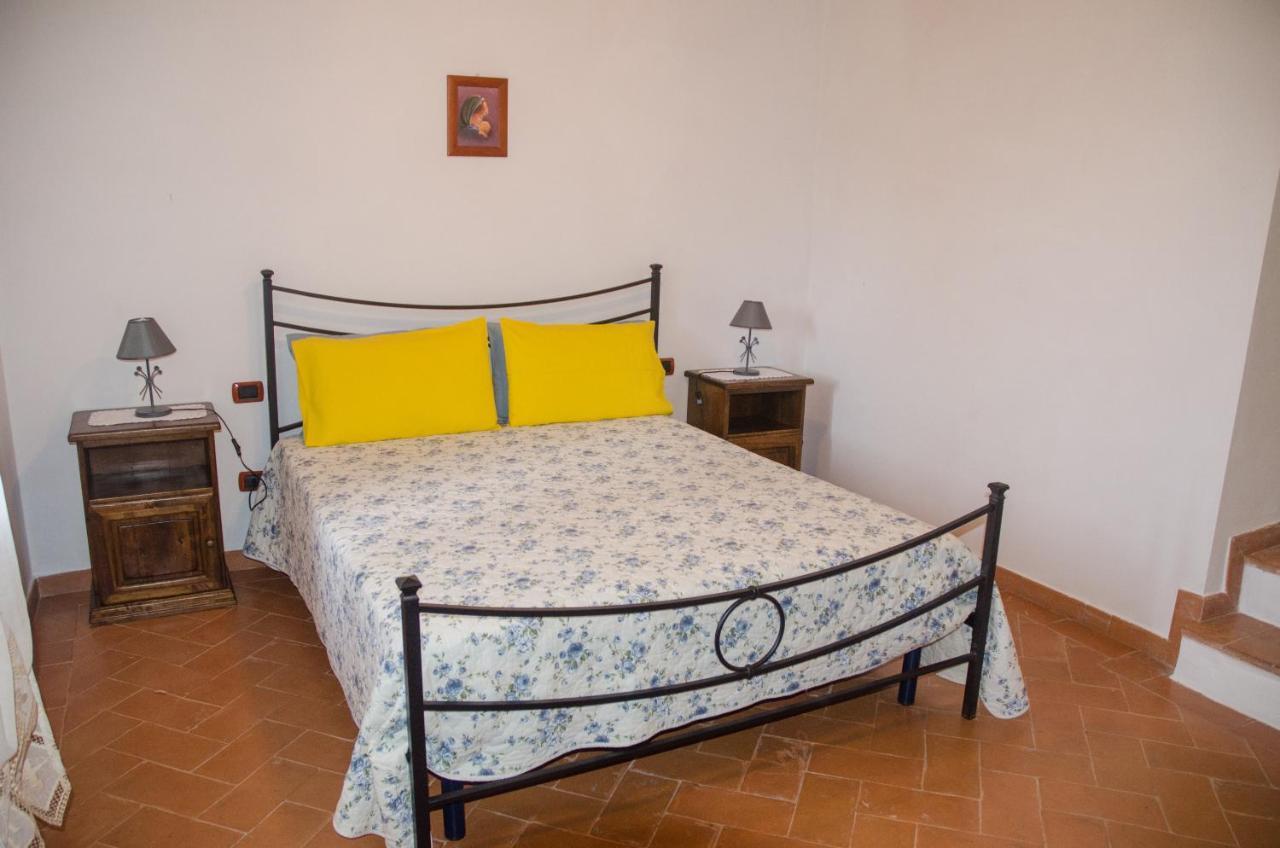 Agriturismo Podere Casano Радикофани Экстерьер фото